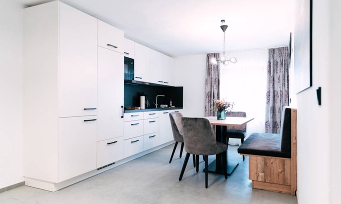 Waging am See Apartment | 88 m² Apartment ∙ 2 bedrooms ∙ 7 guests