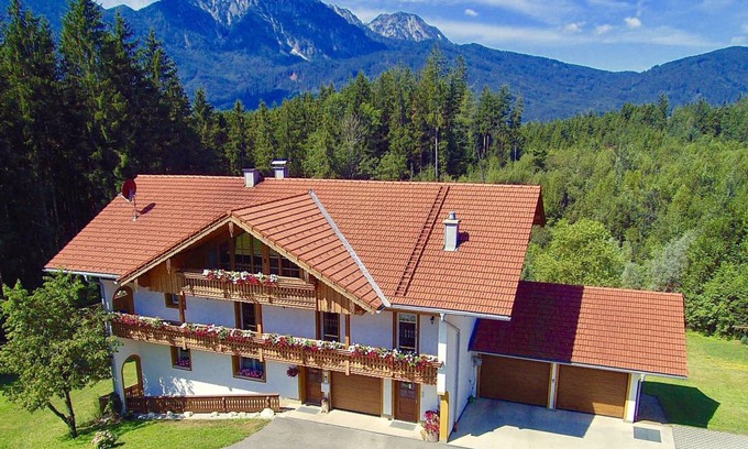 Piding Apartment | 90 m² Apartment ∙ 3 bedrooms ∙ 9 guests