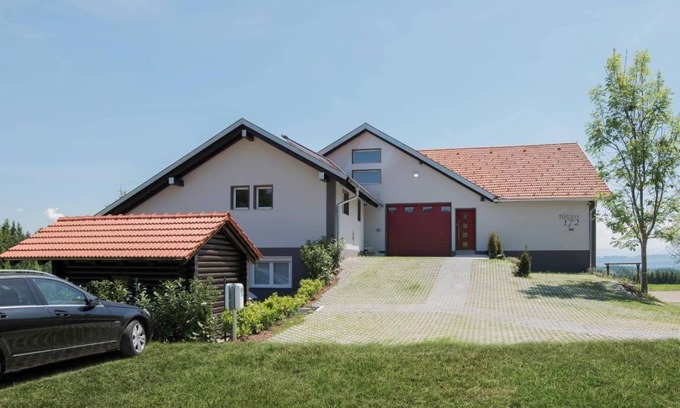 Buchenberg Apartment | 92 m² Apartment ∙ 2 bedrooms ∙ 6 guests