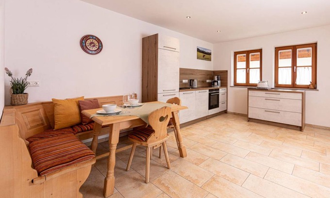 Stanggaß Apartment | 96 m² Apartment ∙ 2 bedrooms ∙ 4 guests