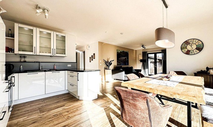Wiedemannsdorf Apartment | 96 m² Apartment ∙ 2 bedrooms ∙ 6 guests