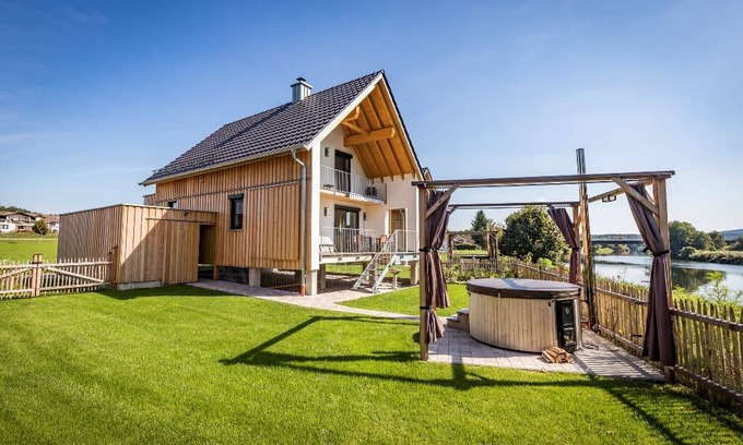 Nittenau House | 99 m² House ∙ 2 bedrooms ∙ 4 guests