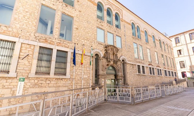 Jaen Hostel | Albergue Inturjoven Jaen