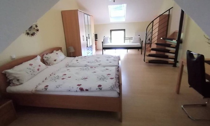 Grosswallstadt Apartment | Apartment ∙ 1 bedroom ∙ 3 guests