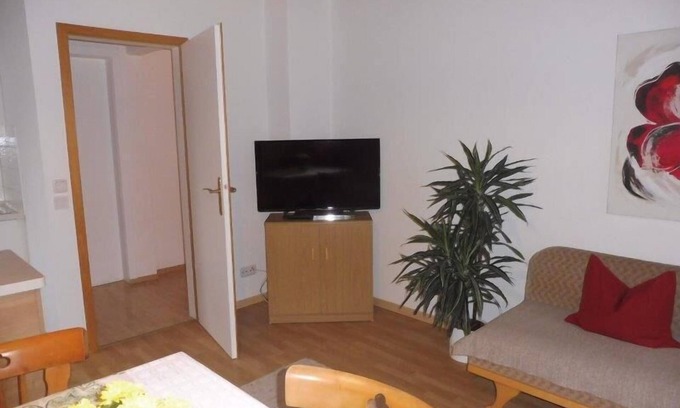 Chieming Apartment | Apartment 1 with 2 bedrooms and a large south-facing balcony