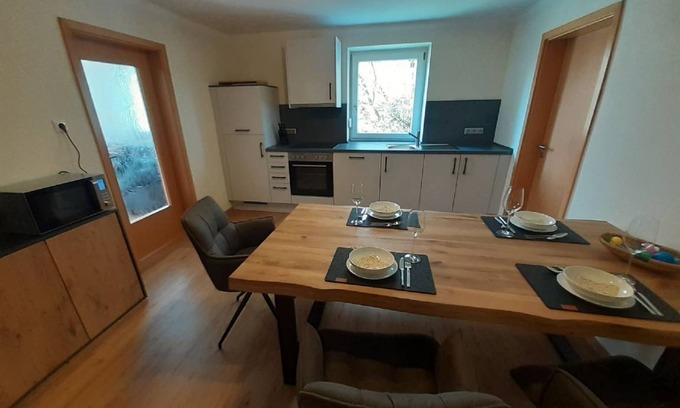 Johanniskirchen Apartment | Apartment ∙ 2 bedrooms ∙ 5 guests