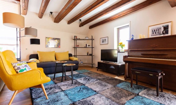 Obernburg Apartment | Apartment ∙ 2 bedrooms ∙ 5 guests