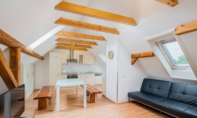 Zirndorf Apartment | Apartment ∙ 2 bedrooms ∙ 6 guests