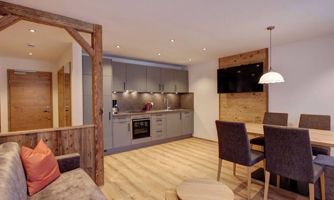 Bichl Apartment | Apartment 2 for 6 persons, 2 separate bedrooms, balcony, 65 m²