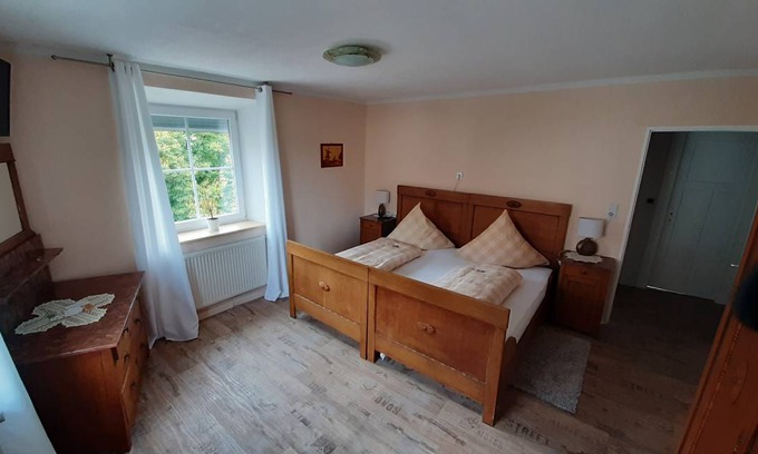 Rosstal Apartment | Apartment ∙ 3 bedrooms ∙ 7 guests