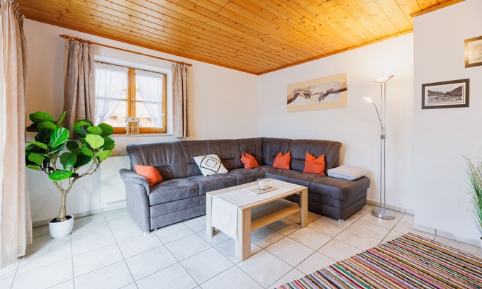 Sankt Valentin Apartment | Apartment 54sqm, balcony, kitchen, 1 bedroom, living room, max. 2 persons