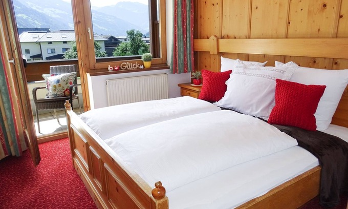 Stumm Apartment | Apartment for 4 persons, Kat B - Apartment house Kaltenbach-Stumm