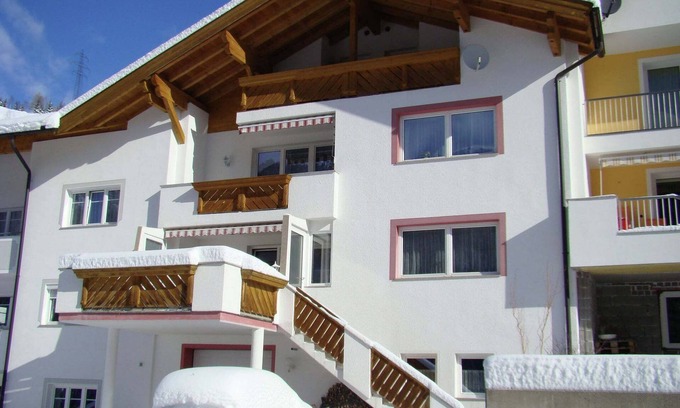 Strengen Apartment | Apartment in Strengen near Ski Slopes