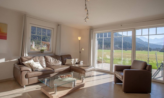 Farchant Apartment | Apartment Lebensfreude is a joy to live in