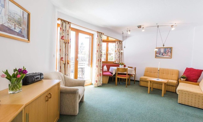 Mosern Apartment | Apartment No. 5 + 10 - Apartments Dorfkrug