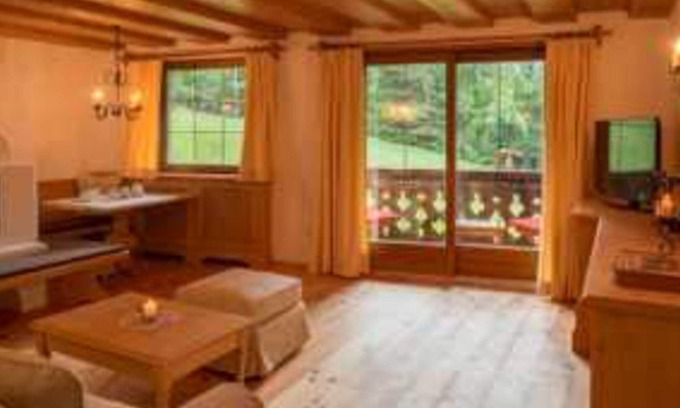 Mosern Apartment | Apartment with four-poster bed II - Hotel Lärchenhof nature