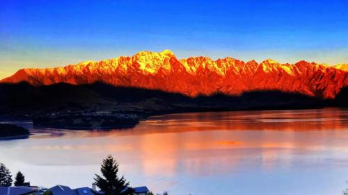 Fernhill House | Awesomely Wakatipu Queenstown Home