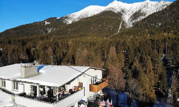 Reith bei Seefeld Apartment | Beautiful apartment for 6 guests with WIFI, TV, balcony, pets allowed and panoramic view