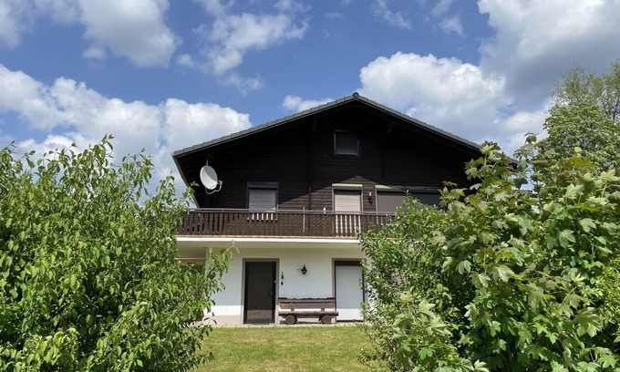 Hohenwarth Apartment | Beautiful apartment for 4 people with WIFI, TV, balcony, pets allowed and parking