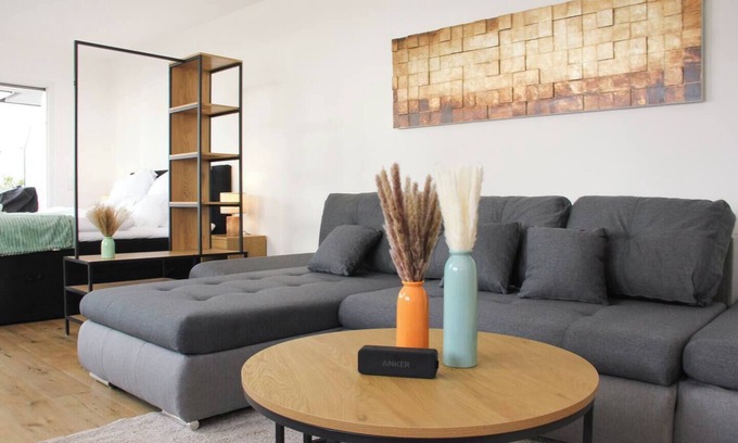 Freilassing Apartment | BeSSa Homes Modern apartment 6 pers, garden