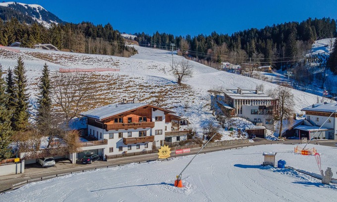 Hopfgarten Markt Apartment | Cosy apartment near the ski lift