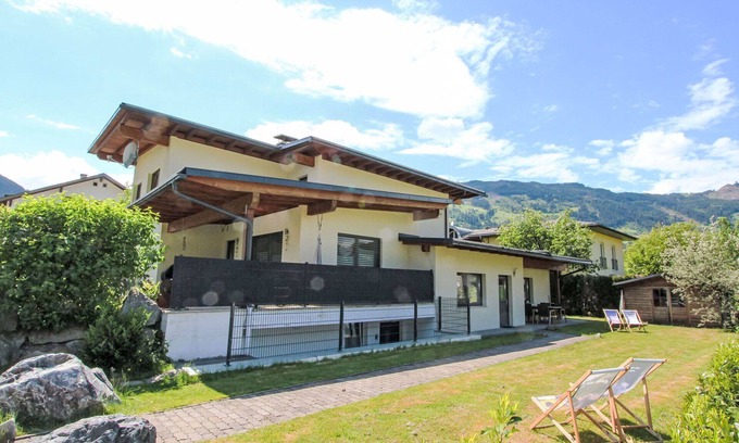 Kapfing Apartment | Cosy apartment for 4 people with WIFI, TV and patio