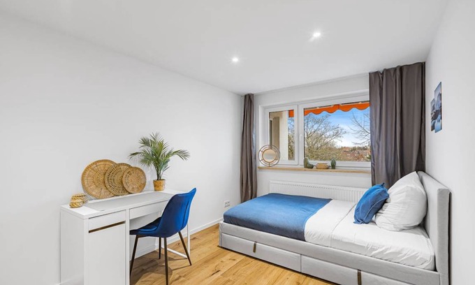 Aubing-Sud Resort | 75 m² Private room ∙ 1 bedroom ∙ 1 guest