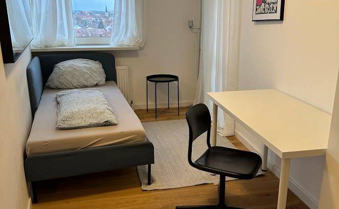 Aubing-Sud Resort | 100 m² Private room ∙ 1 bedroom ∙ 1 guest