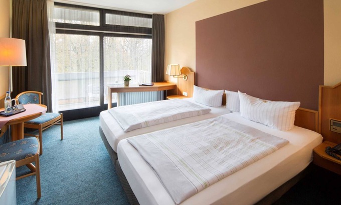 Bad Windsheim House | Double room with park view - Reichels Parkhotel