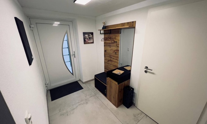 Zwiesel Apartment | Ferienwohnung 90qm in der Natur mit Terrasse und Garten