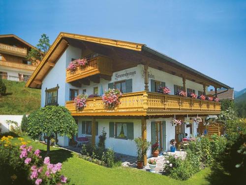 Kruen Apartment | Ferienwohnung Bergfrieden