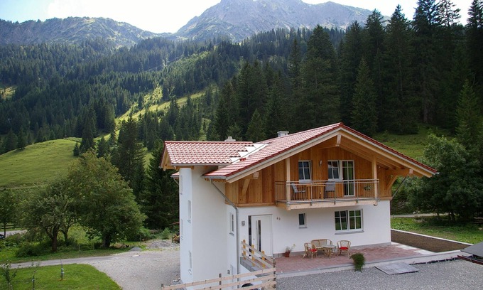 Nesselwaengle Apartment | Ferienwohnung Guem 2 Personen