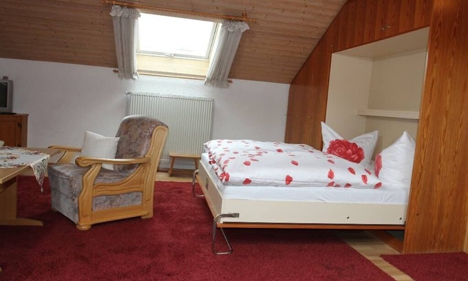 Lam Apartment | Gemütliches 2-Zimmer-Appartement im Dachgeschoss