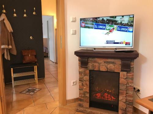 Garmisch-Partenkirchen Apartment | Golden GaPa Central Family Apartment 27