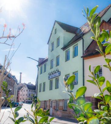 Fuerth Apartment | Haus99 Budget Pension & Apartments