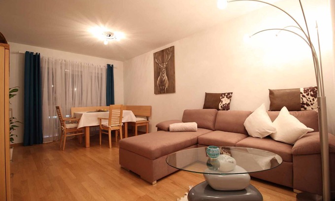 Garmisch-Partenkirchen Apartment | Holiday apartment Garmisch-Partenkirchen for 1 - 5 persons with 2 bedrooms - Holiday apartment in on