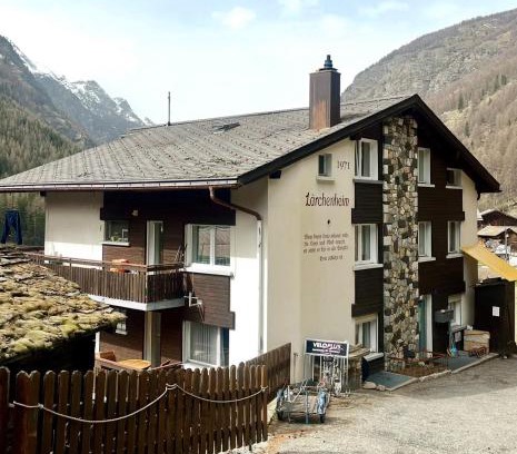 Saas-Balen Hostel | Holiday House Lärchenheim