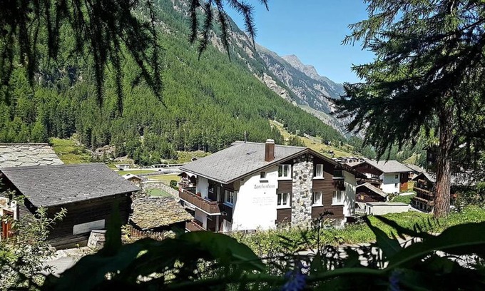 Saas-Balen Hostel | Hostel ∙ 8 guests
