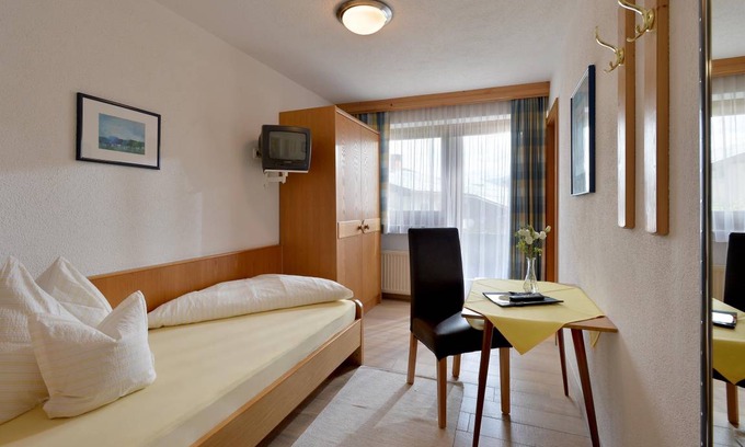 Sankt Johann in Tirol Hotel | Hotel ∙ 1 bedroom ∙ 1 guest