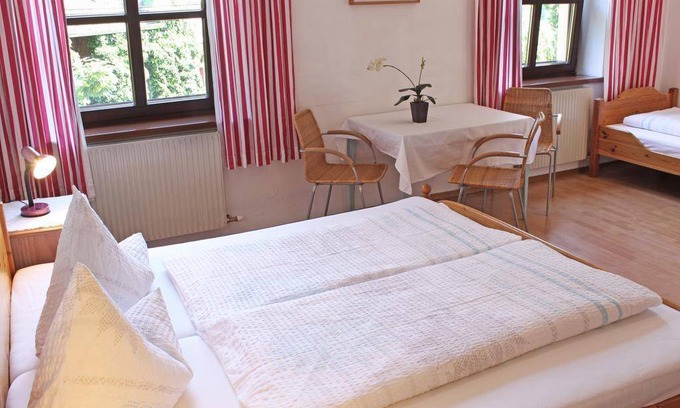 Innsbruck City Centre Hotel | Hotel ∙ 1 bedroom ∙ 3 guests