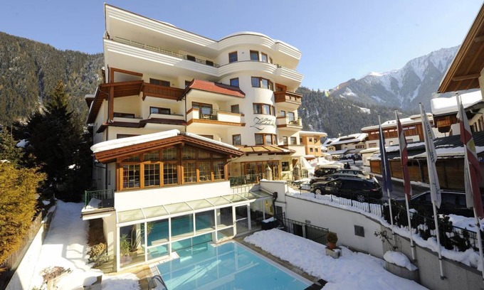 Mayrhofen Hotel | Hotel ∙ 2 guests