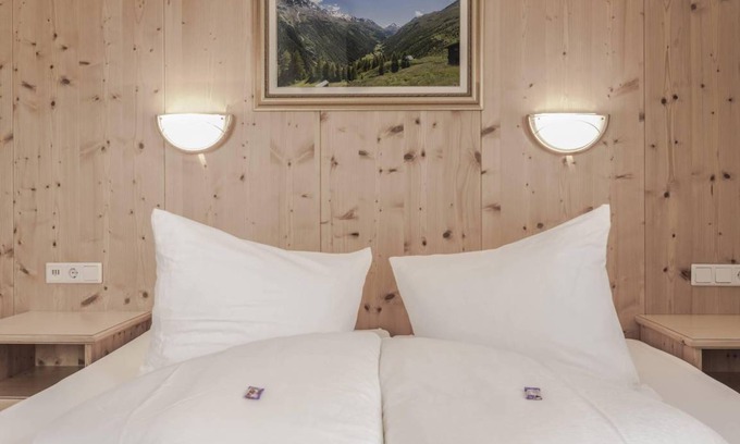 Soelden Hotel | Hotel ∙ 3 guests