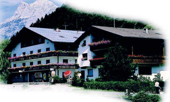 Pettnau Hotel | Hotel ∙ 4 guests
