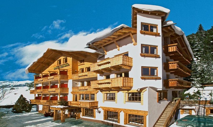 Pettneu am Arlberg Hotel | Hotel Olympia