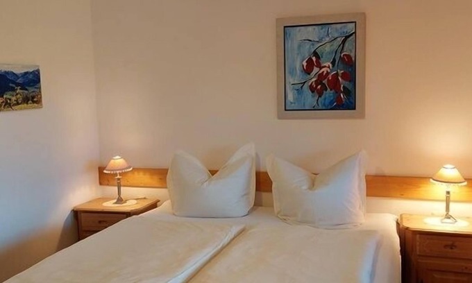 Birnbach Apartment | Kaiserblick 4 two-room apartment with sunny balcony