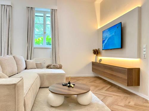 Fussen Old Town Apartment | Loft am Lech I Rollstuhlgerecht I Tiefgarage I Küche I Terrasse