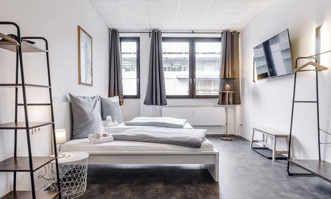 Altstadt - Sankt Lorenz Hostel | MidTown Nuernberg XXL- in the heart of Nuremberg's city center