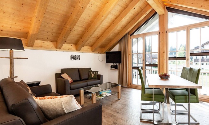 Garmisch-Partenkirchen Apartment | Modern apartment "Graseck" in a great location in Garmisch-Partenkirchen