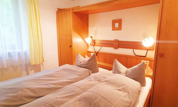 Uebersee House | Motel ∙ 4 guests