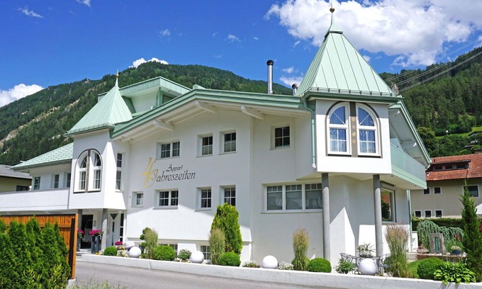 Ried im Oberinntal Apartment | Nice apartment for 4 guests with WIFI, TV and patio